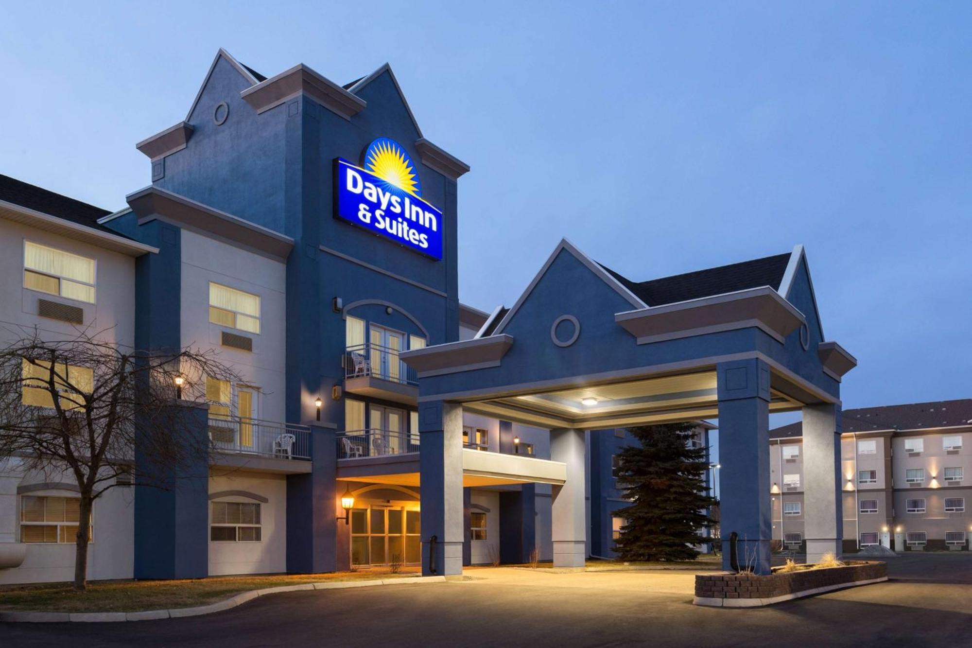 Days Inn & Suites By Wyndham Brooks Exteriör bild